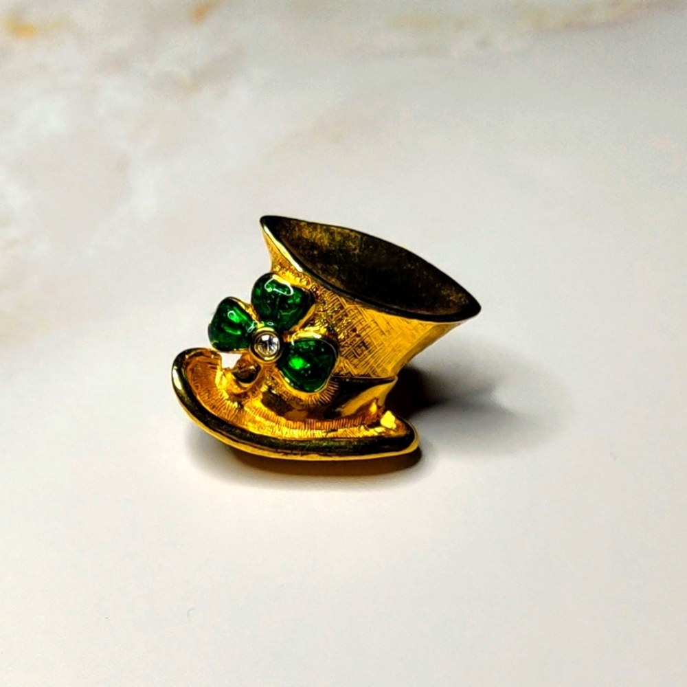 Vintage Avon Leprechaun Hat Brooch